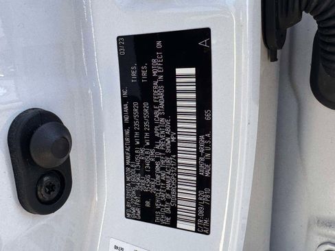 Used 2023 Toyota Highlander Limited image 25