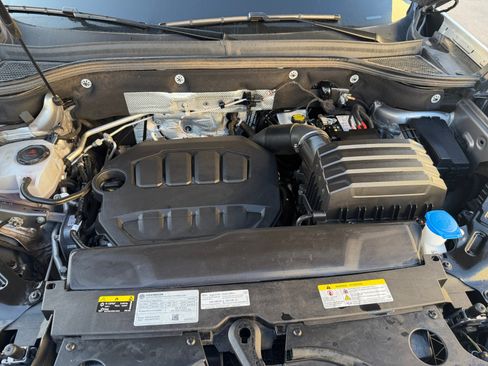 Used 2024 Volkswagen Atlas SE w/ Panoramic Sunroof Package FWD image 32