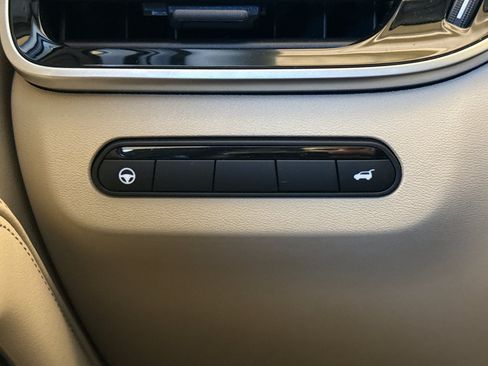 Used 2022 INFINITI QX60 Sensory w/ Cargo Package AWD/4WD image 37
