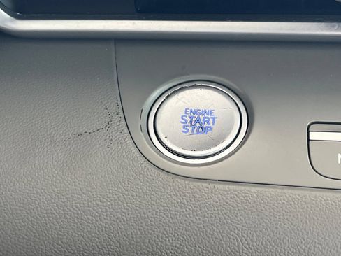 Used 2023 Hyundai Elantra SEL w/ Convenience Package FWD image 18