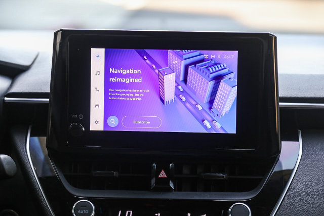 Used 2025 Toyota Corolla SE FWD image 16