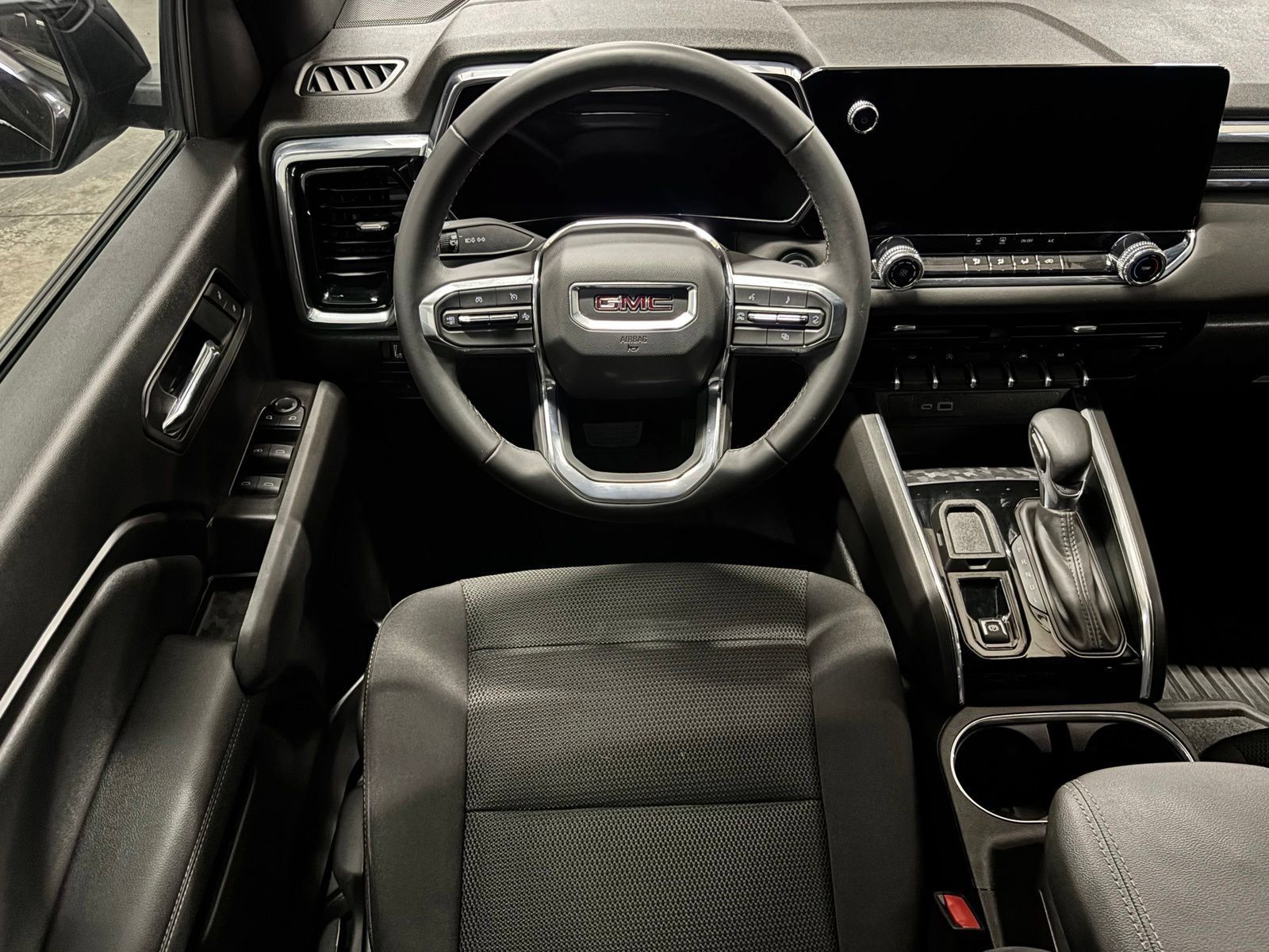 Used 2026 GMC Canyon Elevation RWD image 13