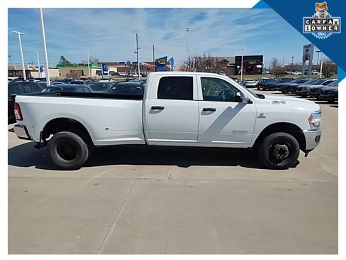 Used 2022 RAM 3500 Tradesman w/ Chrome Appearance Group AWD/4WD image 5