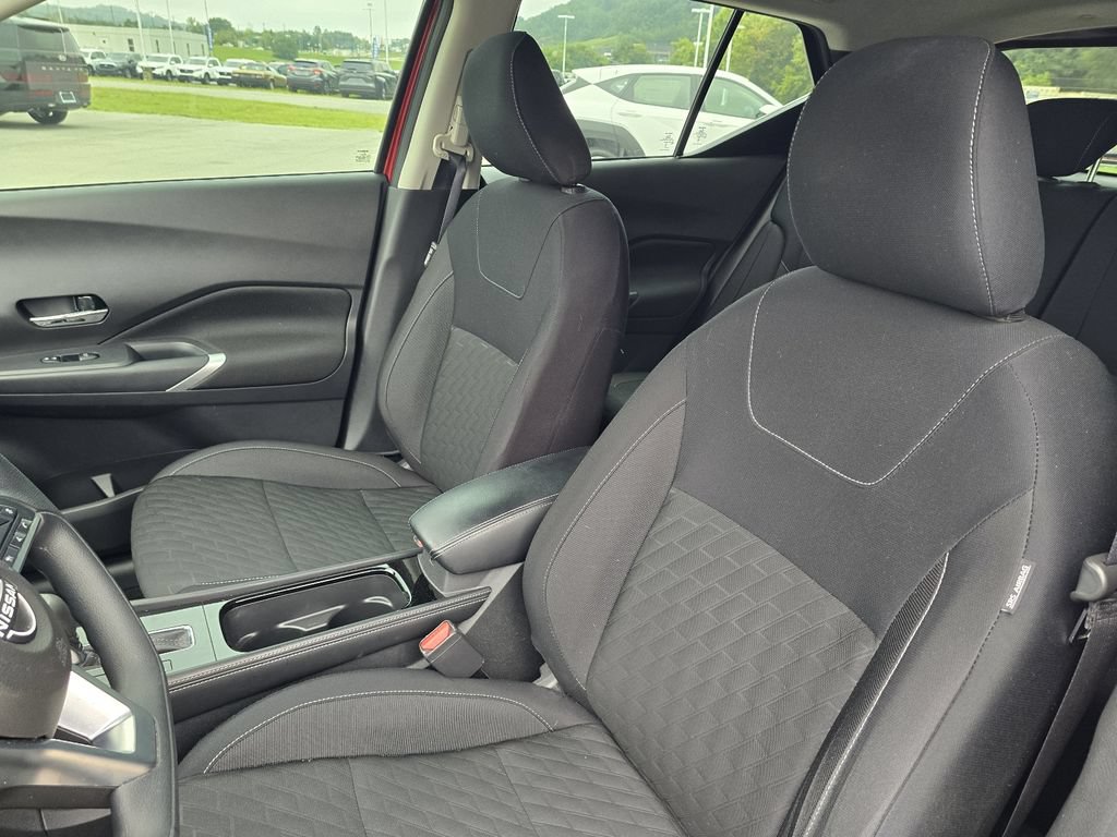 Used 2024 Nissan Kicks SV w/ Interior Electronics Package FWD image 14