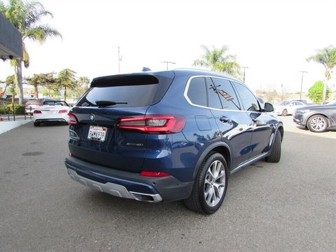 Used 2021 BMW X5 xDrive40i w/ Convenience Package AWD/4WD image 4