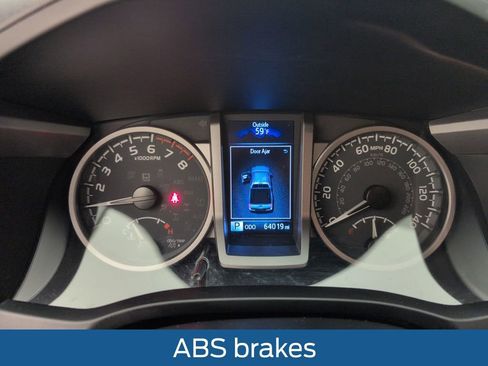 Used 2020 Toyota Tacoma SR5 image 24