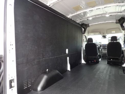 Used 2024 Ford Transit 250 148 Medium Roof w/ Load Area Protection Package image 40