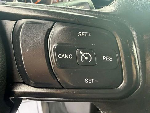 Certified 2022 Jeep Wrangler Sport AWD/4WD image 15