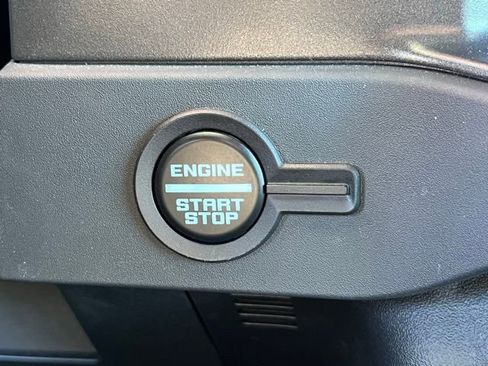 Used 2025 Ford Bronco Big Bend image 25