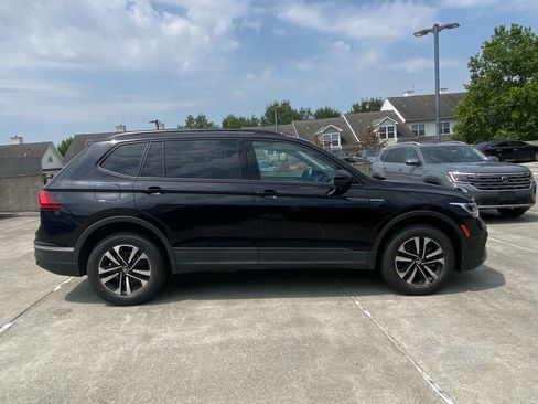 Certified 2022 Volkswagen Tiguan S AWD/4WD image 2