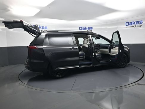 Certified 2026 Kia Carnival SX Prestige FWD image 55