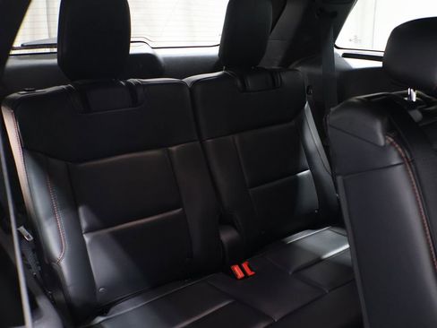 Used 2025 Ford Explorer ST-Line w/ ST-Line Street Pack image 22