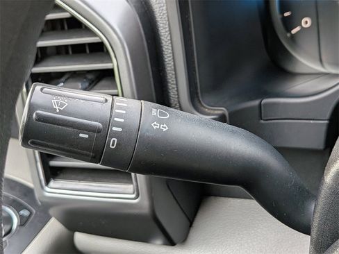 Used 2020 Ford F150 XLT image 26