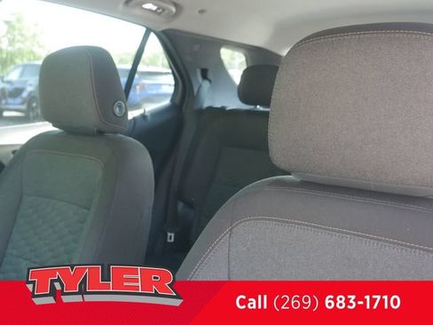 Used 2020 Chevrolet Equinox LT AWD/4WD image 35
