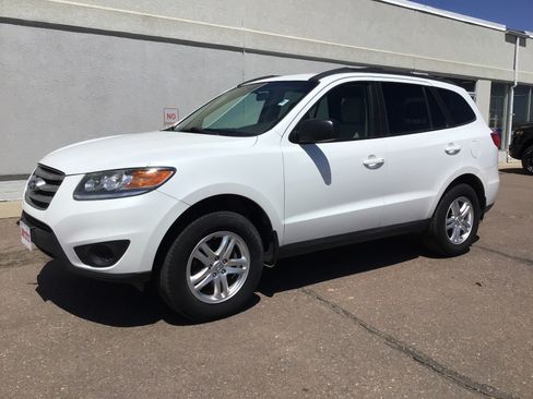 Used 2012 Hyundai Santa Fe GLS AWD/4WD image 2
