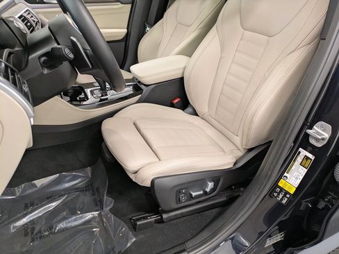 Used 2021 BMW X4 xDrive30i w/ Executive Package image 10