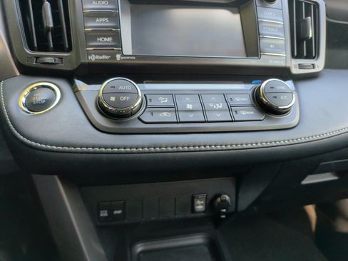 Used 2018 Toyota RAV4 XLE w/ Plus Extra Value Package FWD image 17