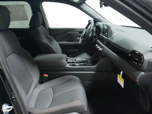 New 2025 Honda Pilot Sport image 25