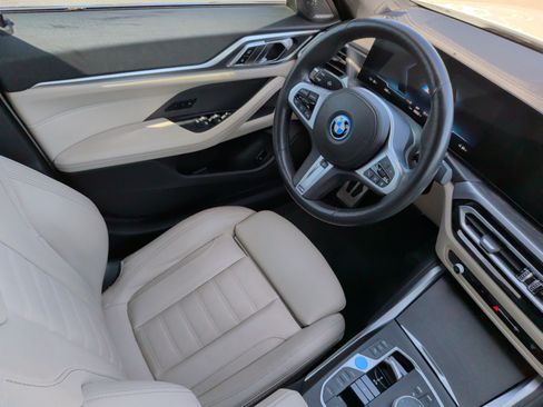 Used 2023 BMW i4 eDrive40 w/ M Sport Package RWD image 34