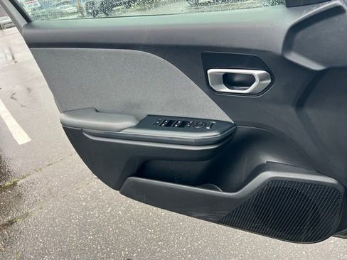 Certified 2025 Kia K4 EX image 17