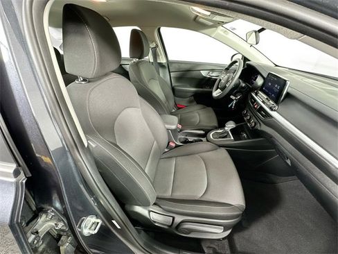 Used 2023 Kia Forte LXS image 25