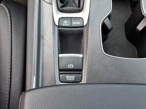 Used 2019 Honda Accord Sport image 14