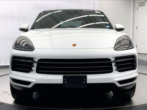 Used 2022 Porsche Cayenne Coupe image 10