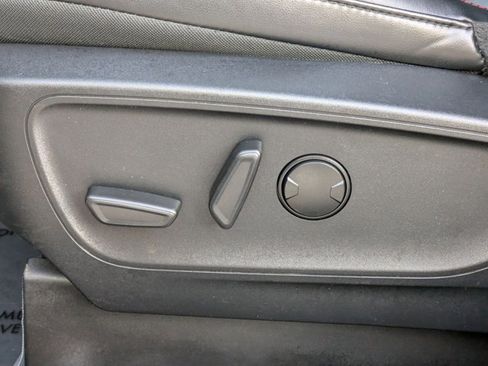 Used 2025 Ford Escape ST-Line image 6