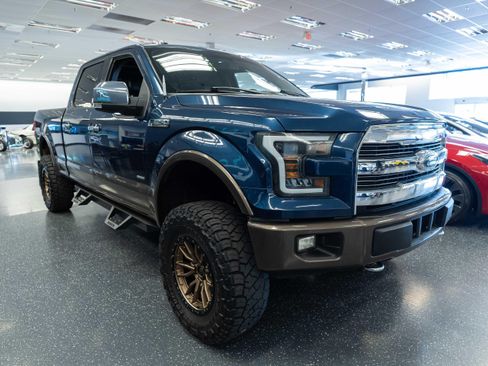 Used 2017 Ford F150 Lariat w/ Equipment Group 501A Mid AWD/4WD image 3