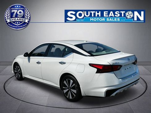 Used 2020 Nissan Altima 2.5 SV FWD image 5