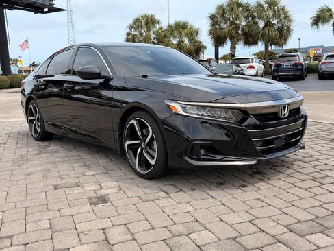 Used 2022 Honda Accord Sport image 6