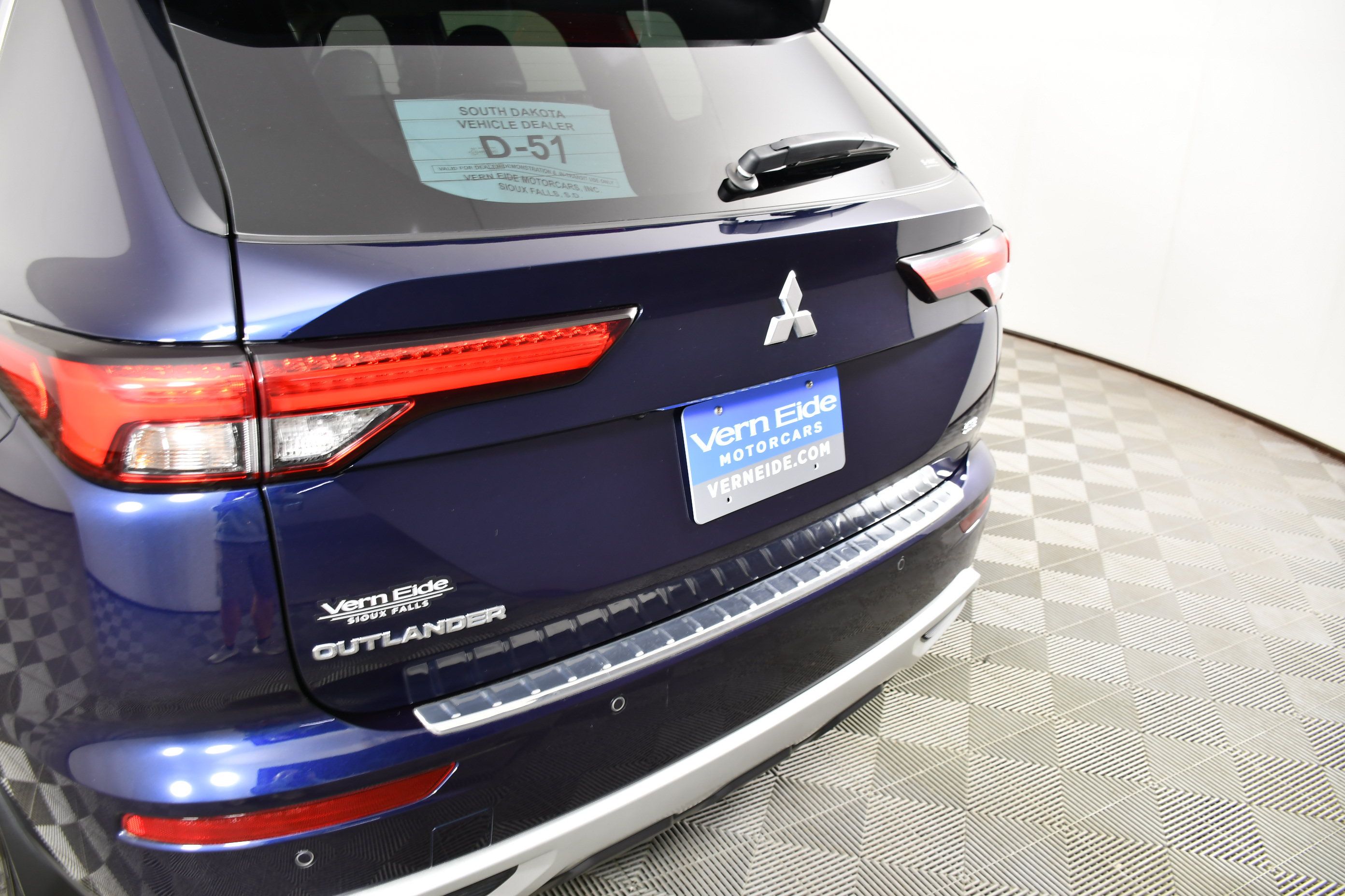 Used 2023 Mitsubishi Outlander SE AWD/4WD image 15