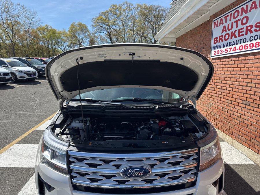 Used 2019 Ford Explorer XLT w/ Equipment Group 202A AWD/4WD image 39