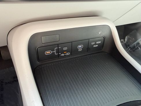 Used 2024 Hyundai Kona SEL AWD/4WD image 20