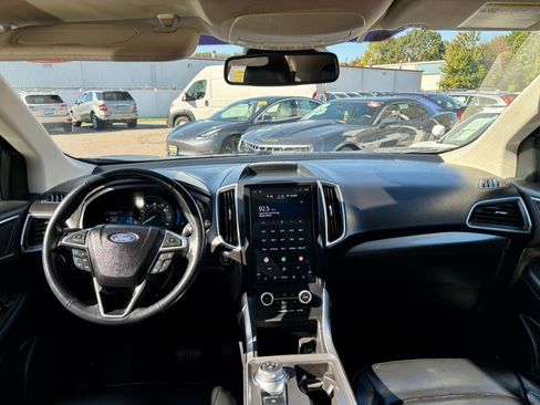 Used 2023 Ford Edge SEL image 12