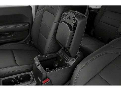 Used 2022 Jeep Wrangler Unlimited Sahara image 18