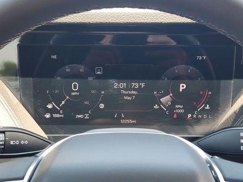 Used 2025 GMC Yukon Denali w/ Sun & Power Step Package AWD/4WD image 16