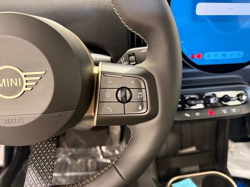 Certified 2025 MINI Cooper S image 14