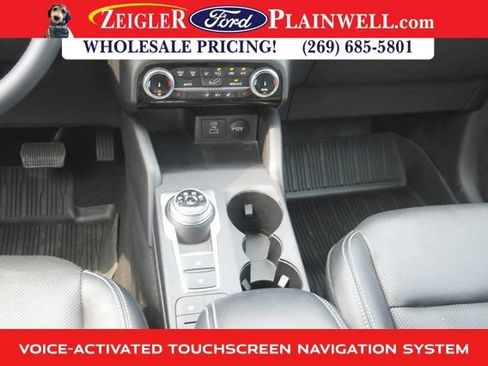 Used 2022 Ford Escape SEL image 16