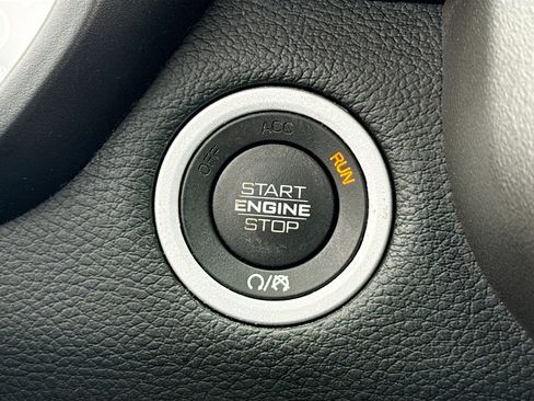 Used 2021 RAM 1500 Big Horn image 9