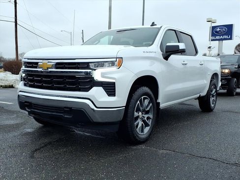 Used 2026 Chevrolet Silverado 1500 LT image 3