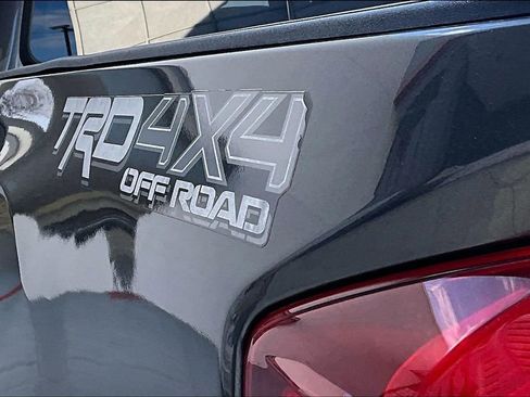 Used 2018 Toyota Tacoma TRD Off-Road image 21