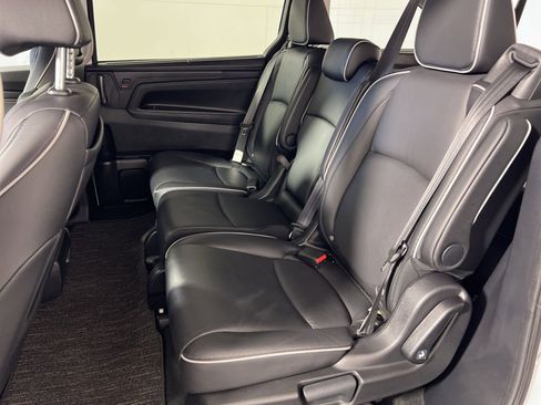 Used 2025 Honda Odyssey Touring image 25