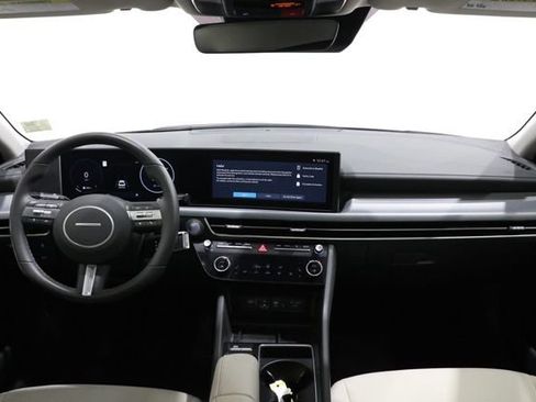 Used 2024 Hyundai Sonata SEL w/ Convenience Package FWD image 12