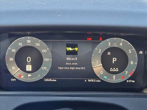 Certified 2024 Land Rover Range Rover Velar Dynamic SE image 11