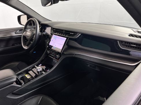 Used 2022 Jeep Grand Cherokee Overland image 29