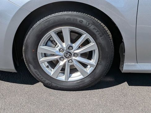 Used 2025 Toyota Camry LE image 28