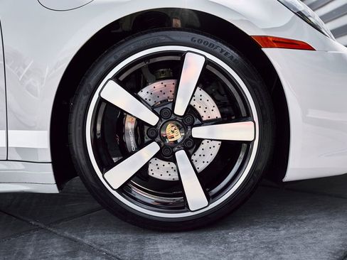 Used 2021 Porsche 911 AWD/4WD image 25
