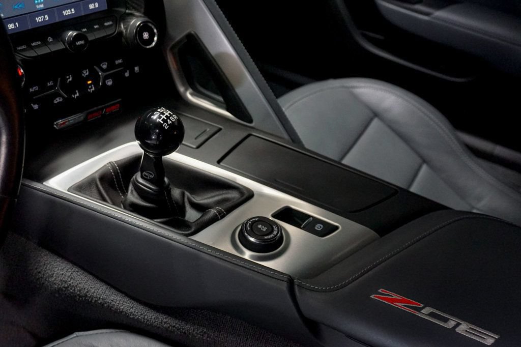 Used 2017 Chevrolet Corvette Z06 RWD image 17