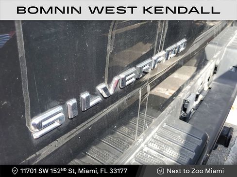 Used 2023 Chevrolet Silverado 1500 ZR2 w/ Technology Package image 5